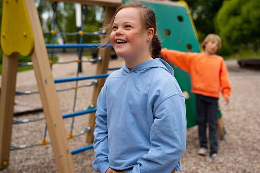 Crianças com Síndrome de Down: Inclusão e Convivência Harmoniosa nos Condomínios